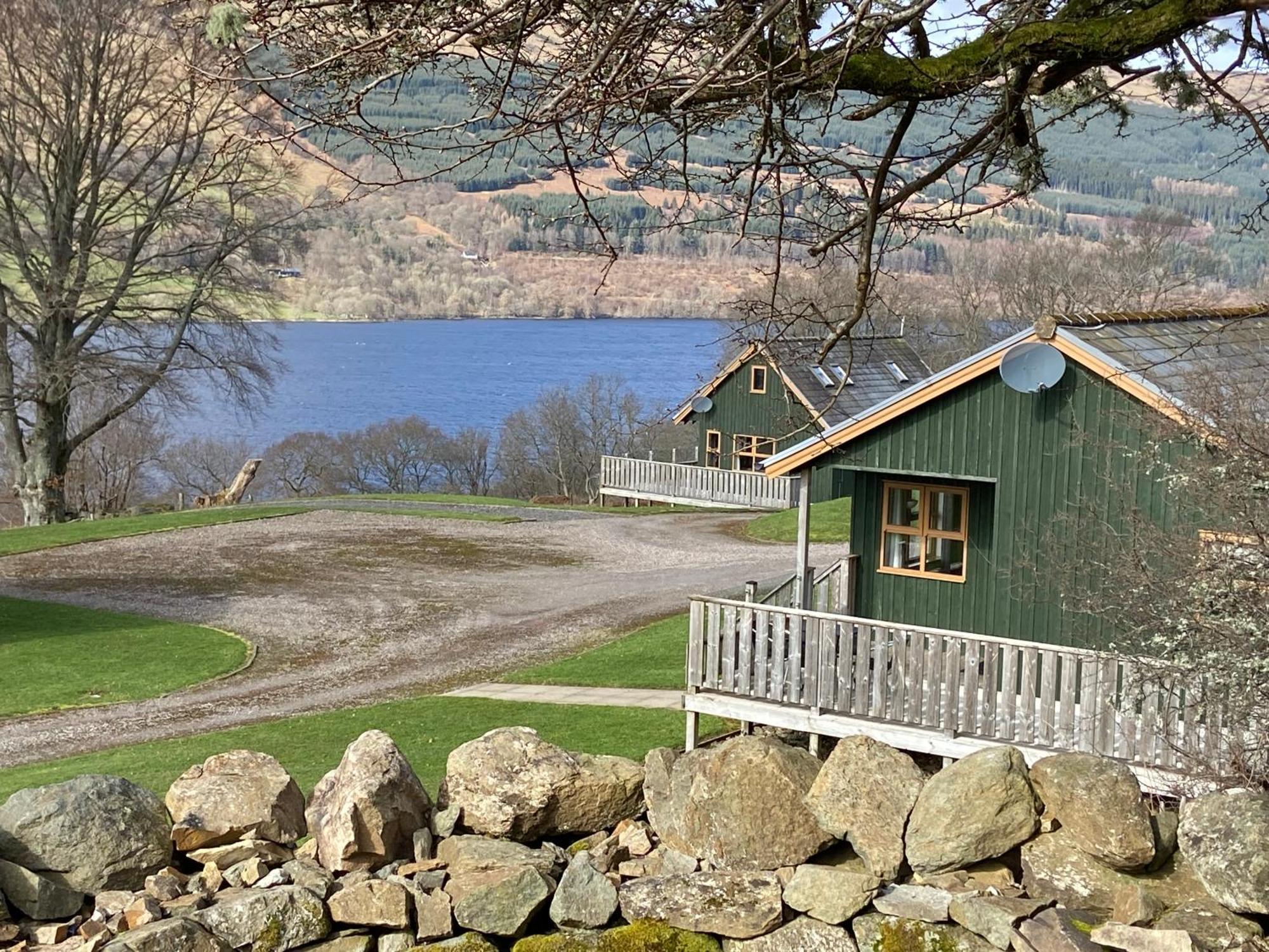 Bracken Lodges, Loch Tay, Linnie Lodge 애버펠디 외부 사진